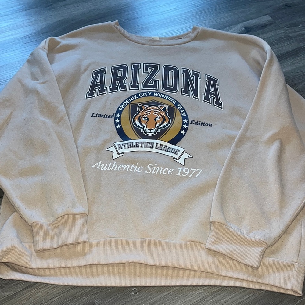 Arizona tan crewneck